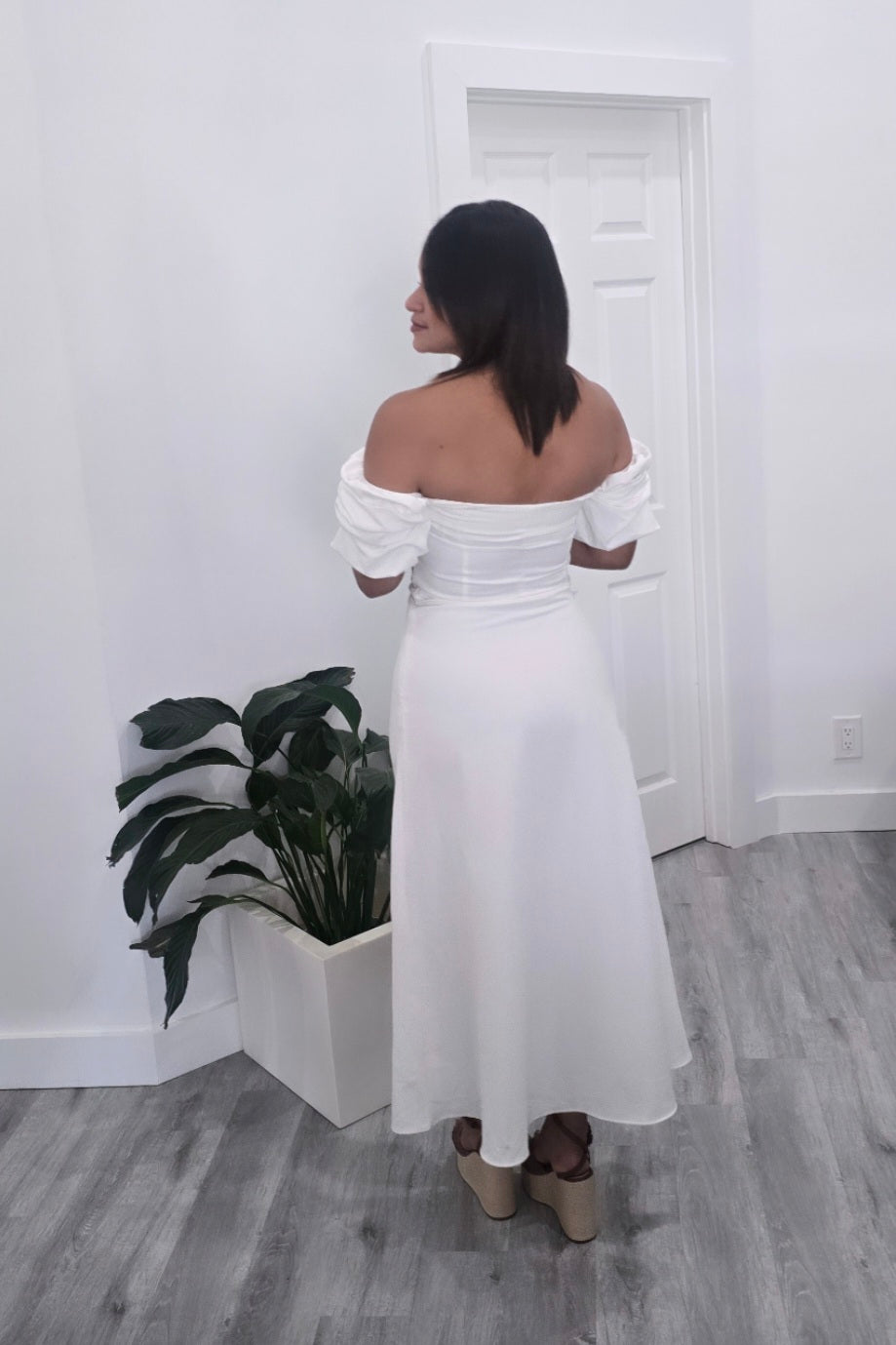 White Romantic Mide Dress